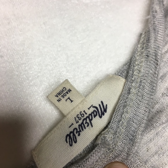 Madewell v Neck Long Sleeve Tee - Picture 5 of 5